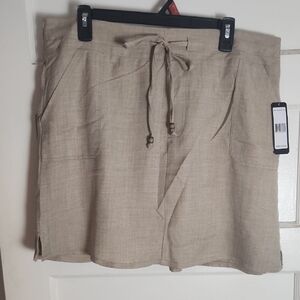 Soho Apparel Tan Skort